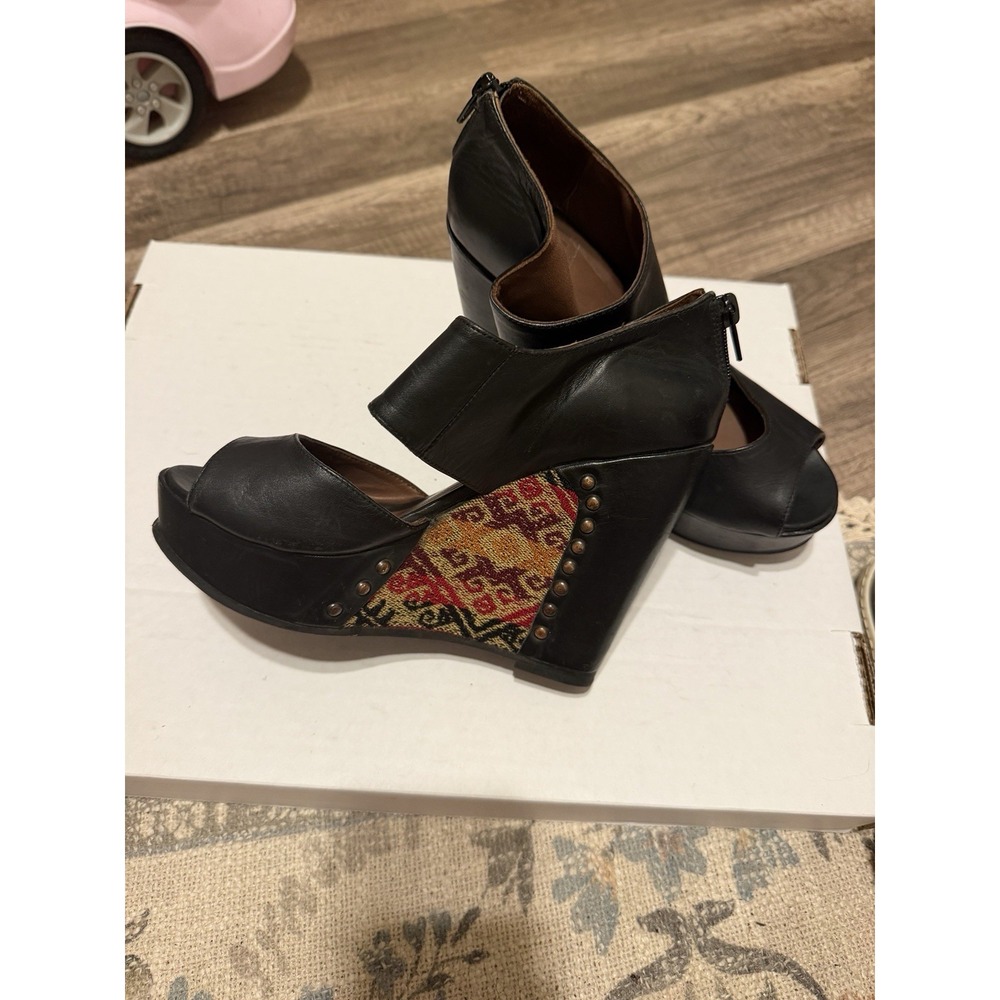 Fortress Of INCA Wedge Sandals Size 6 Studs And Fabric Details Made In Peru
